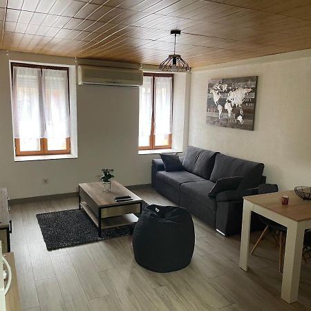 Chez Tikaf Apartment แซ็ง-คล็อด ภายนอก รูปภาพ