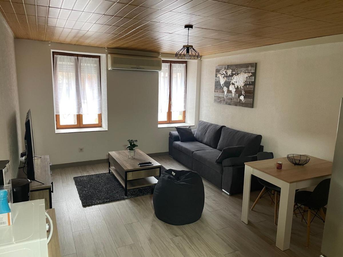 Chez Tikaf Apartment แซ็ง-คล็อด ภายนอก รูปภาพ